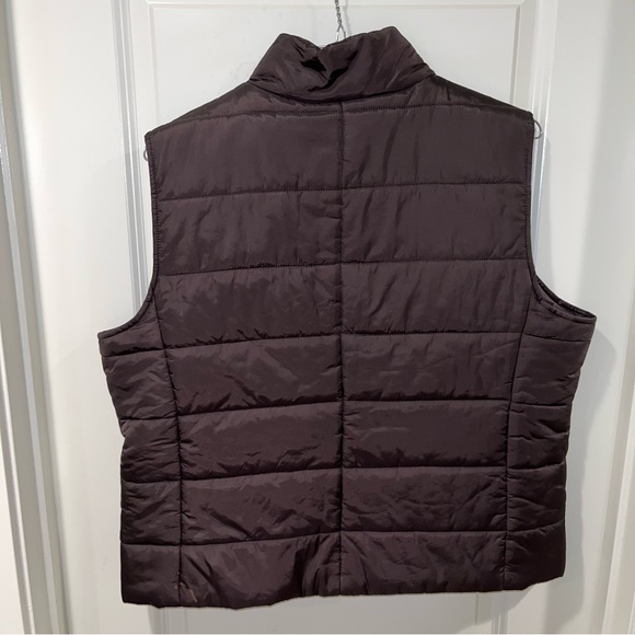 Daisy Fuentes Brown Chocolate Puffer Vest Zip Up Pockets front Snaps up Size XL - Picture 3 of 4